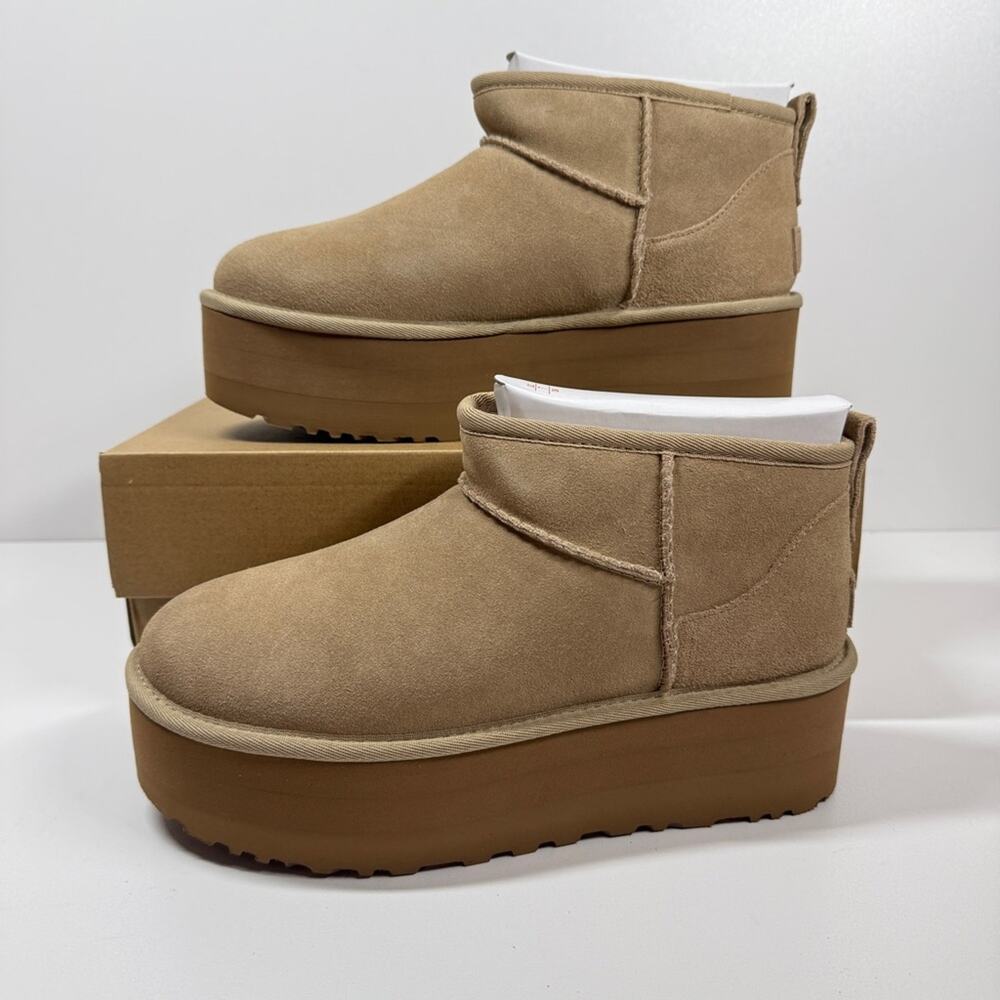 NIB UGG Women's Classic Ultra Mini Platform Size 9 - Picture 2 of 8